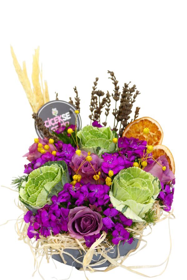 1062=Lilac rose arrangement - Image 3