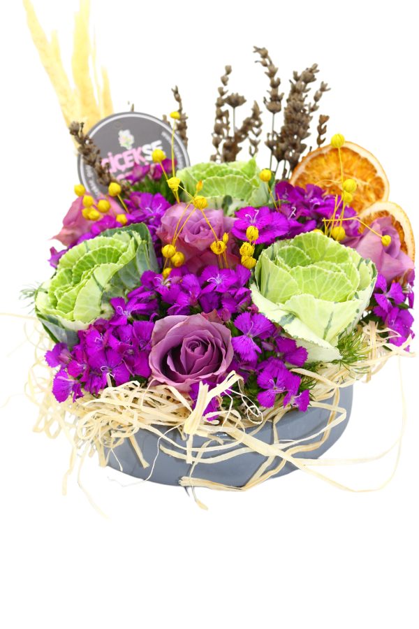 1062=Lilac rose arrangement - Image 2